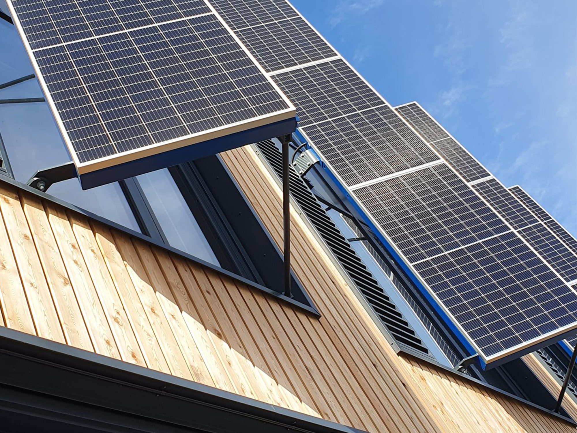 Solar panel installations - SGS College - Solarsense